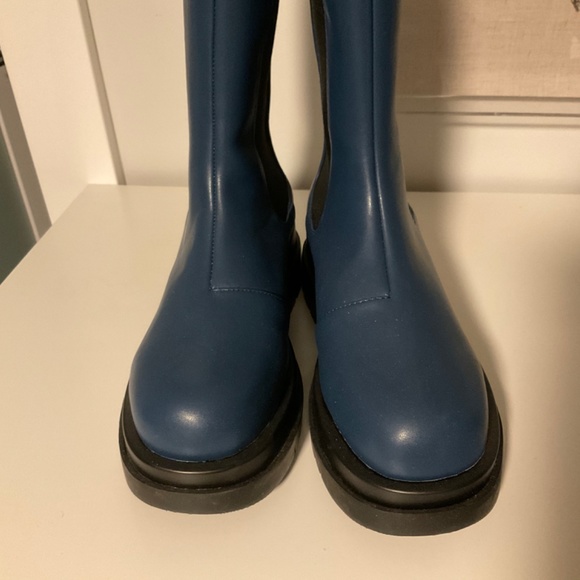 Raid. Fabulous faux leather blue Chelsea boots - Picture 7 of 9